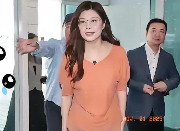 也难怪卢秀燕和侯友谊不愿出席典礼！
 
其实卢秀燕和侯友谊缺席郑丽文的国民党主席