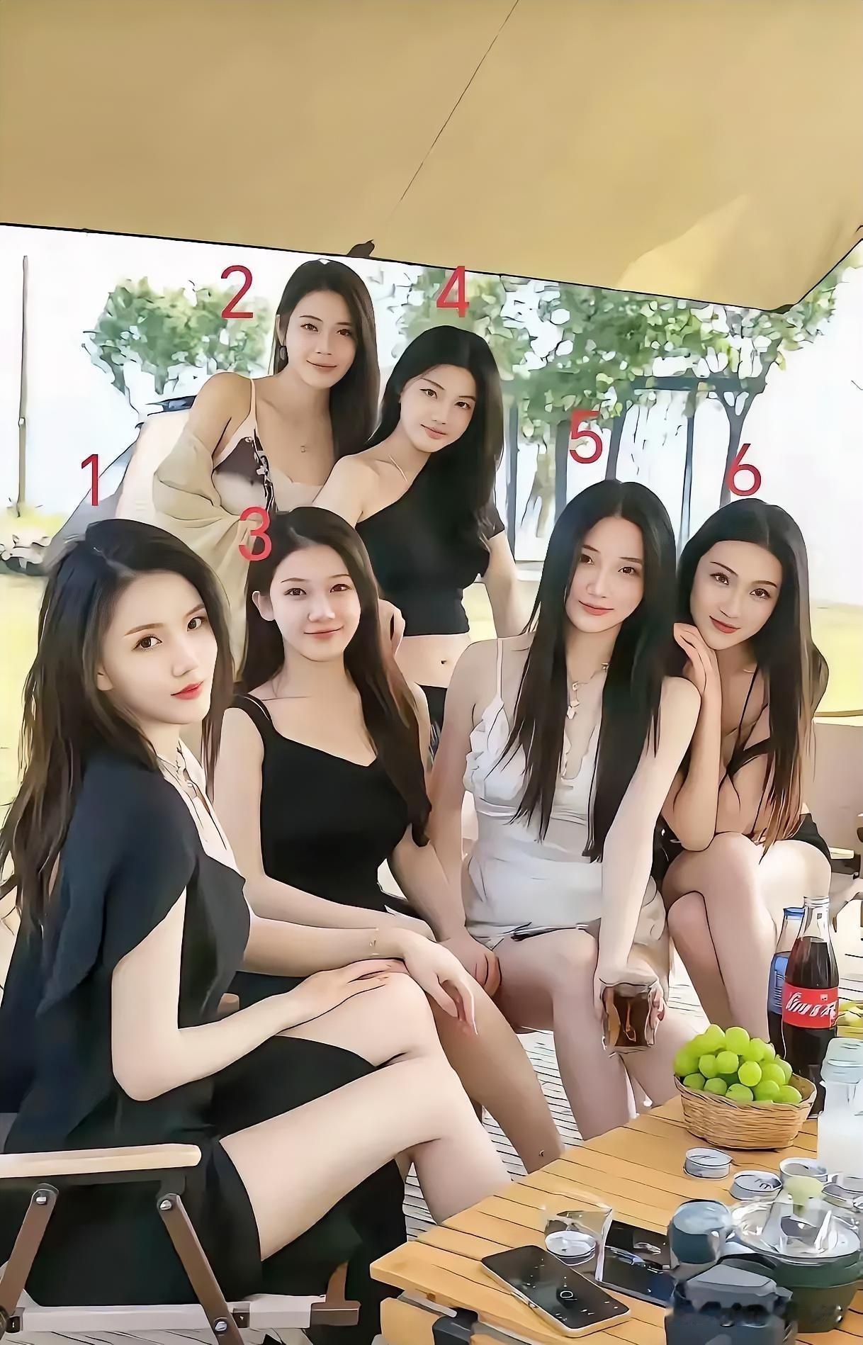 冬日生活打卡季下面六位美女眉目清秀，太美了吧！气质非凡，美丽动人，婀娜多姿，美若