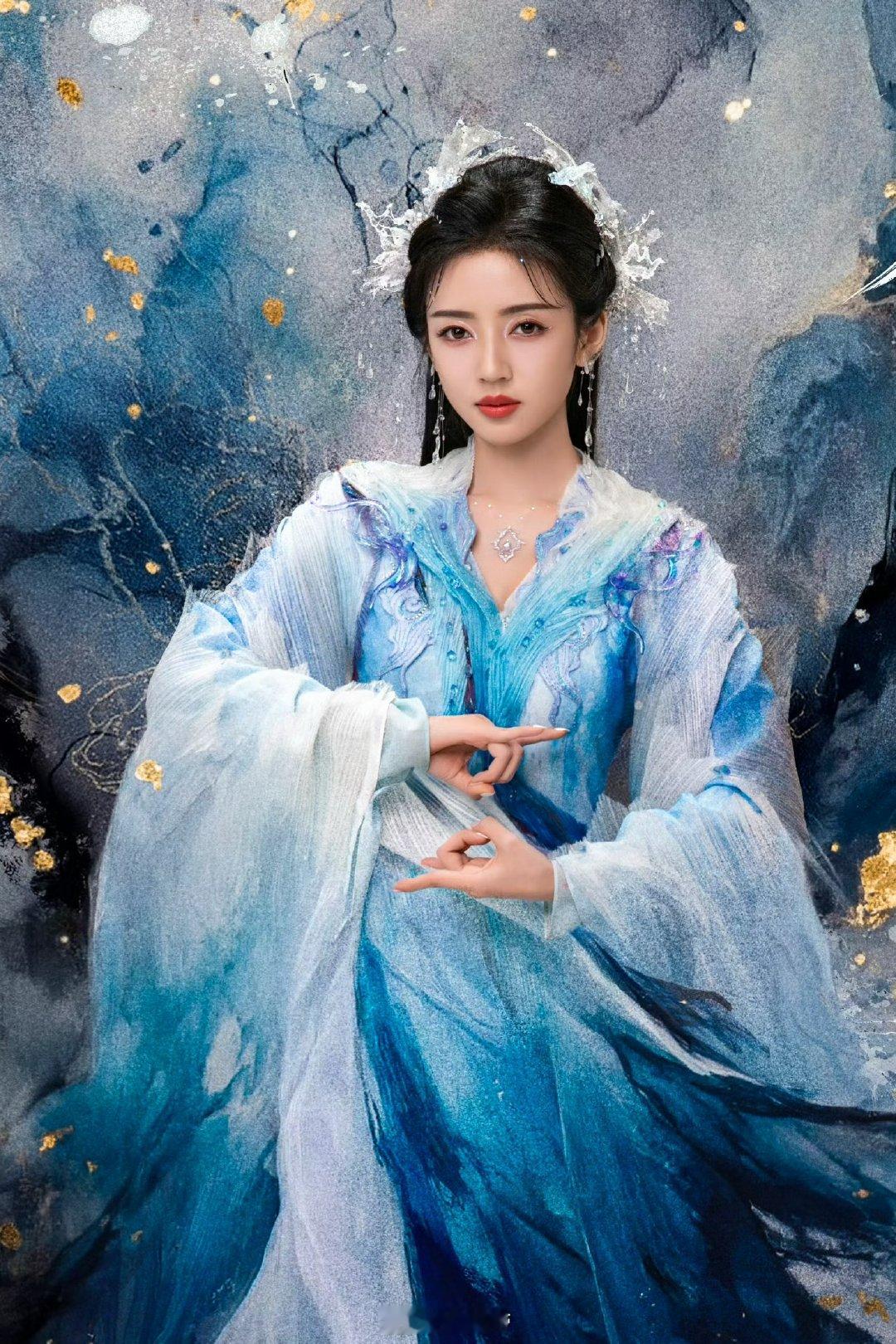 龙微云的刀没指向权如沐，反而为他挡了风雨。失去亲人的痛还在心底，却见仇人的儿子哮