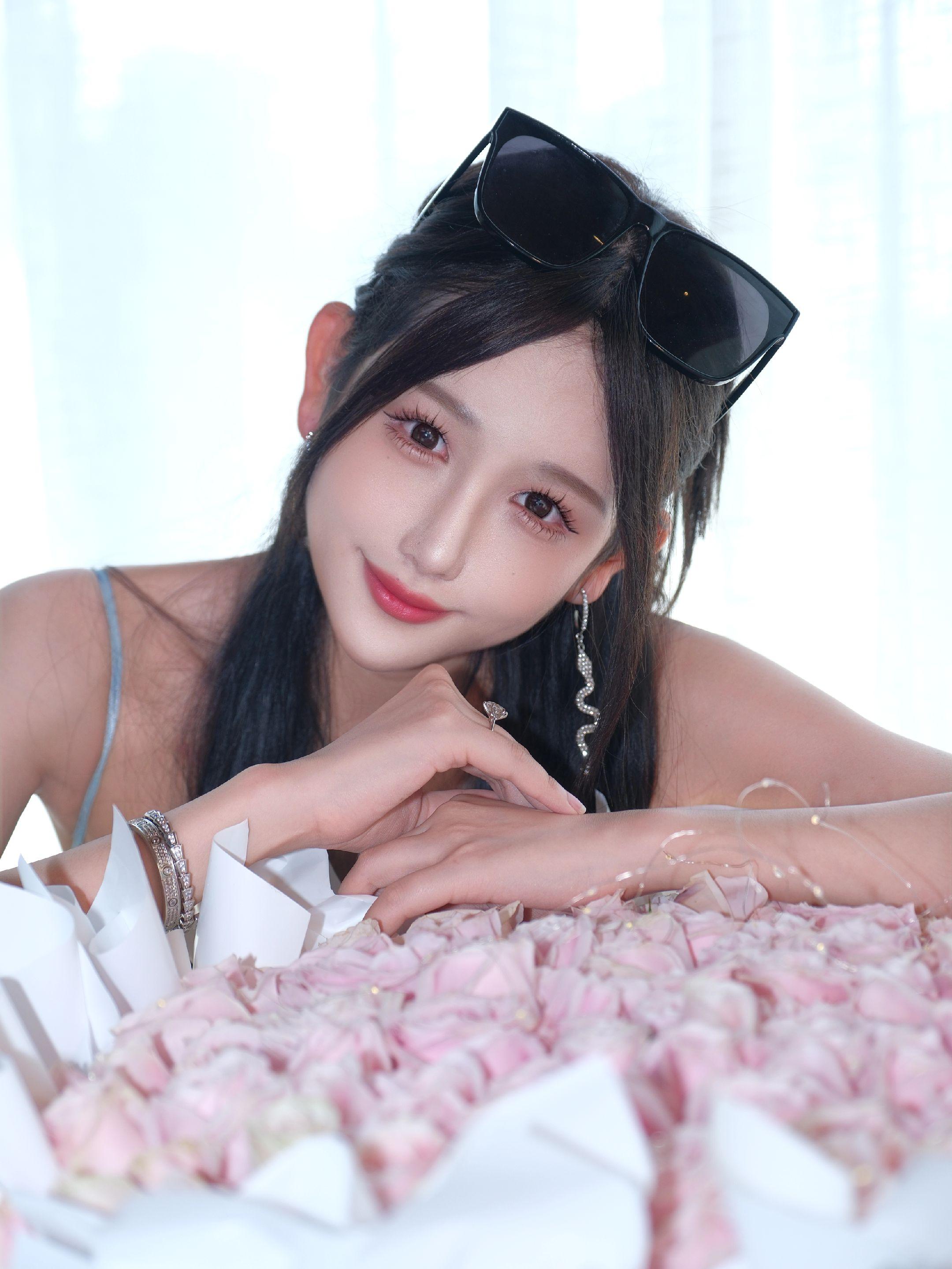 不等人陪，你自己就是风景！