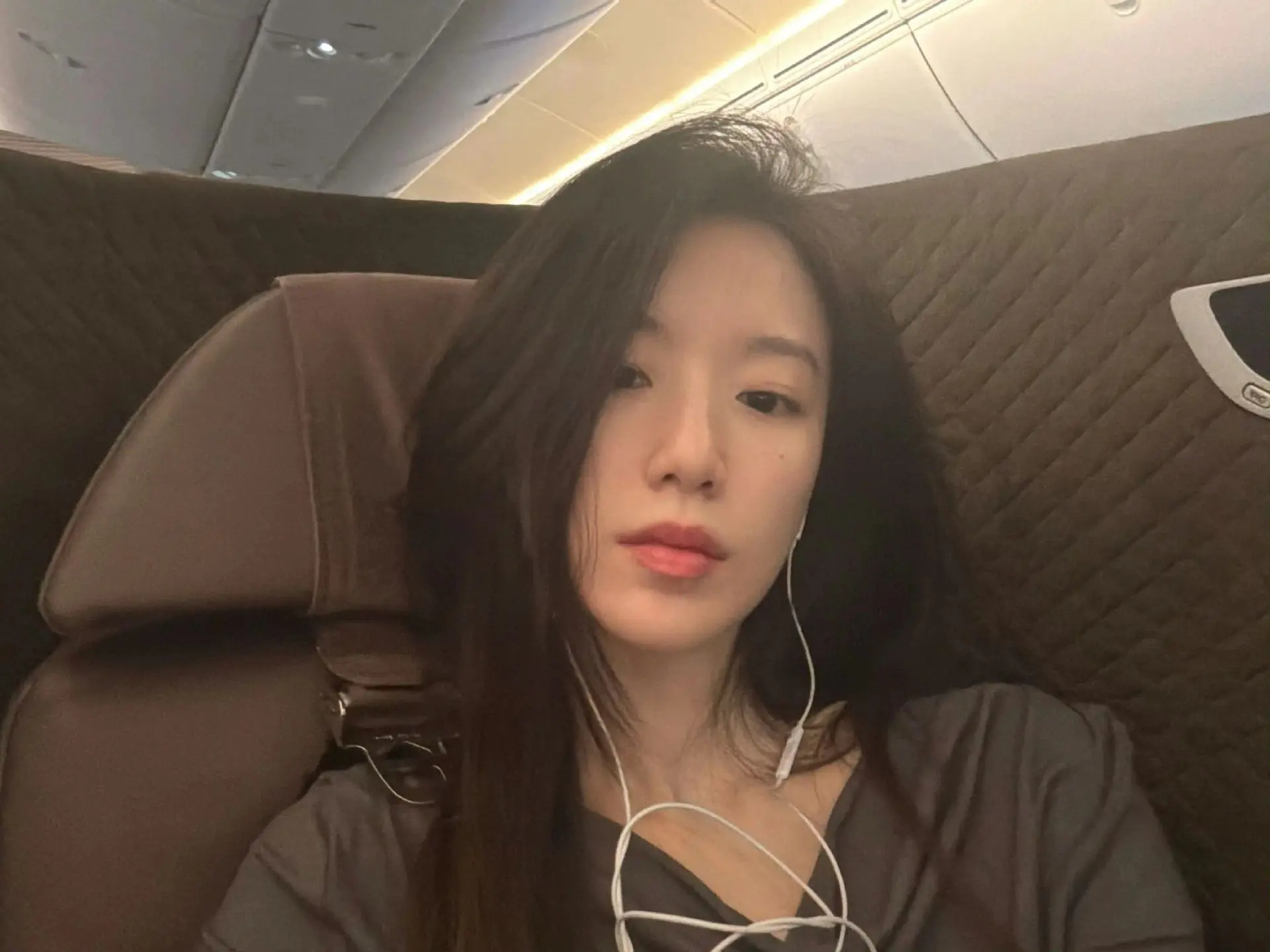 260616 舒华个人IG、小📚更新14p  쁑🤳  啾🤳  背...