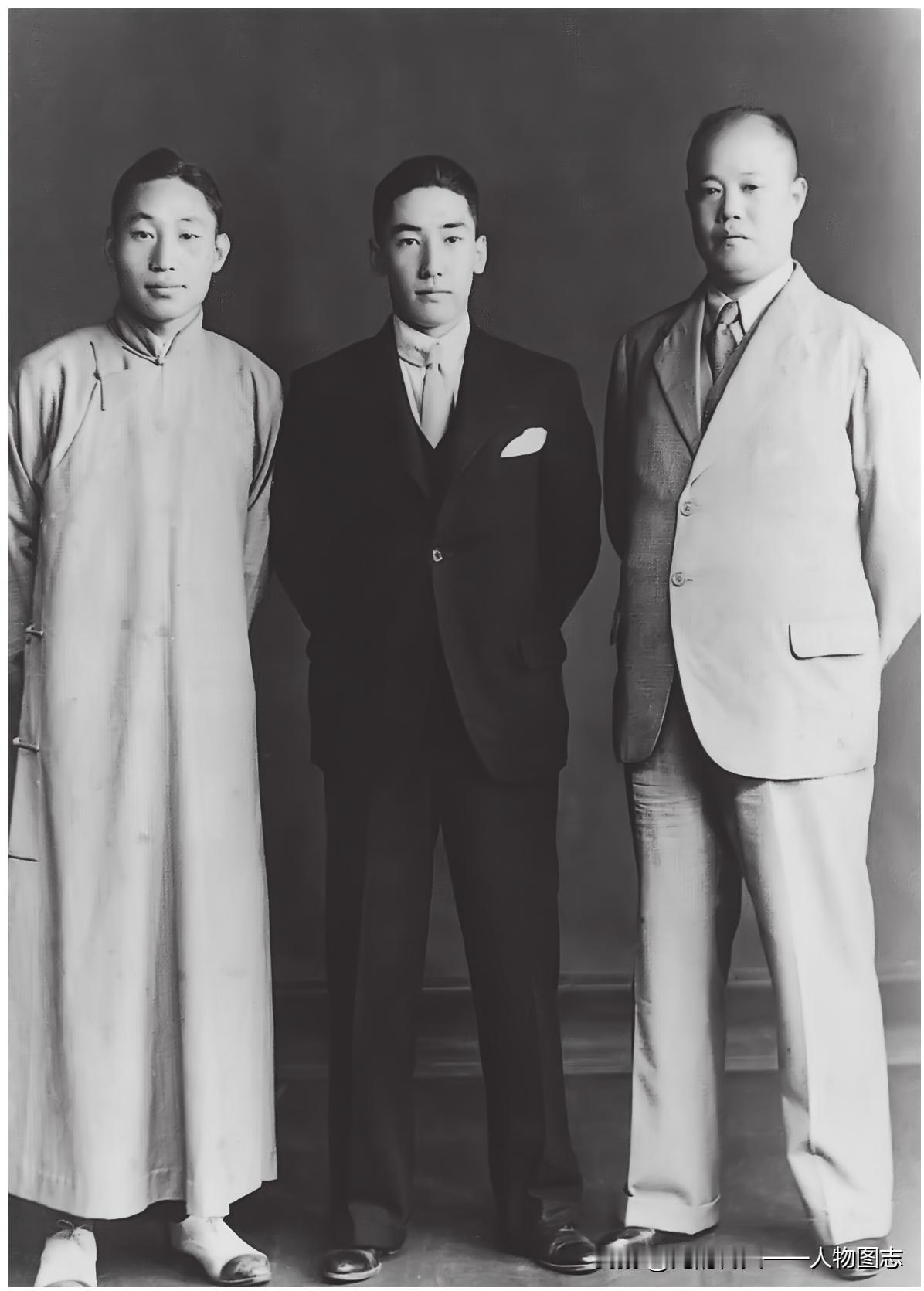 大学时代的蒋纬国（中）与力大无穷的表兄王世和（右）