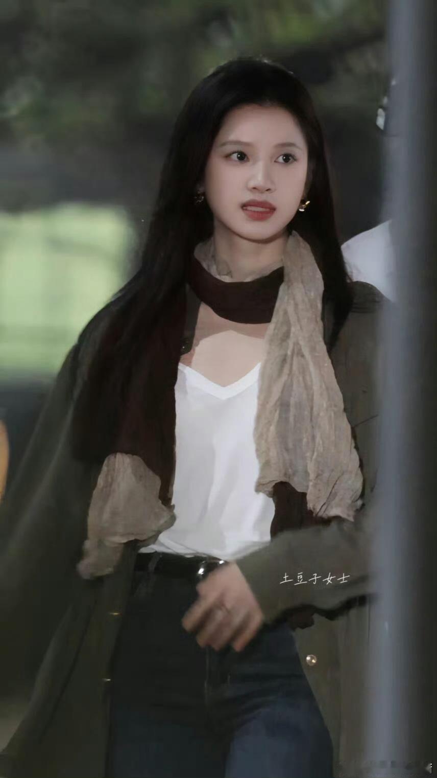 张婧仪港风美女谁看了不喊一句真的绝美呀 ​​​