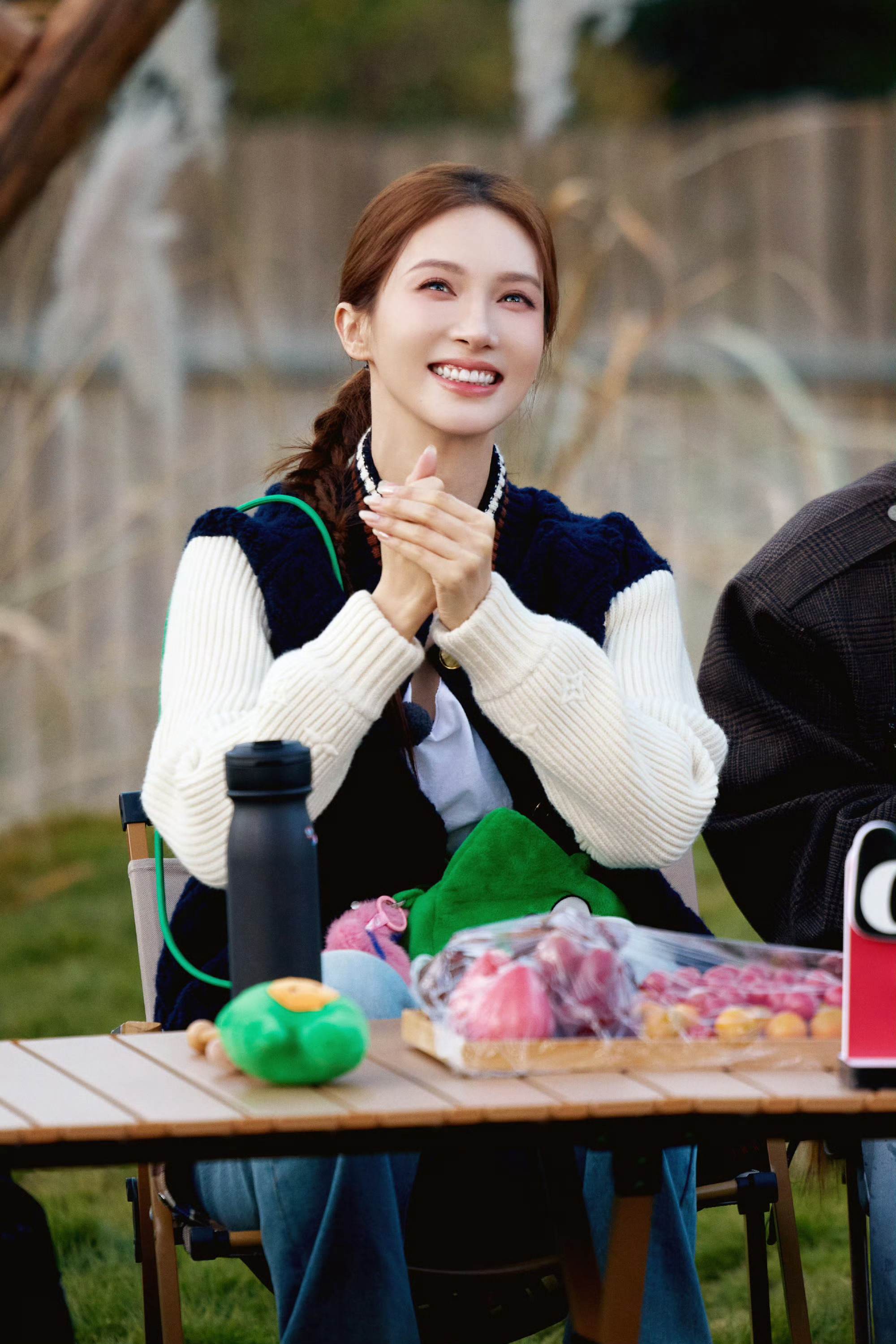 期待现发第四季！！！金晨我们舍不得你明年继续happy～