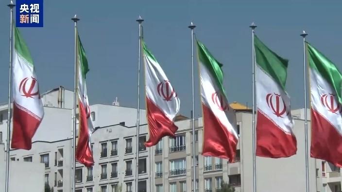 伊朗代理国防部长礼萨表示，伊朗武装力量目前处于最高级别戒备状态，已为各种可能性做