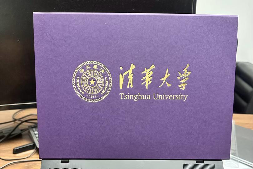 清华毕业手握 4 个 offer，湖北老乡们帮我拿个主意
楼主湖北老家的，双 9