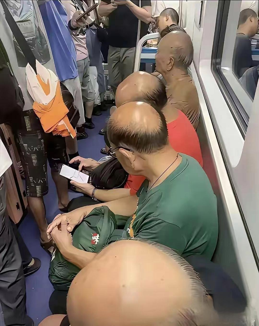 现在的男人这是都怎么了？
你老公也这样吗？