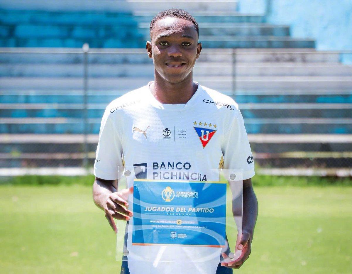 📢 最新消息：曼联正寻求签下17岁的LDU基多中场球员埃德森·卡斯蒂略。消息源