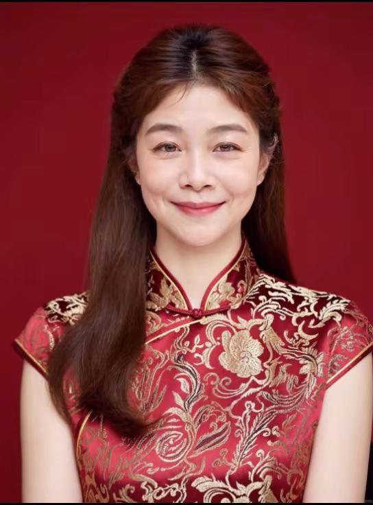 今日分享。AI中式旗袍照 ai创作