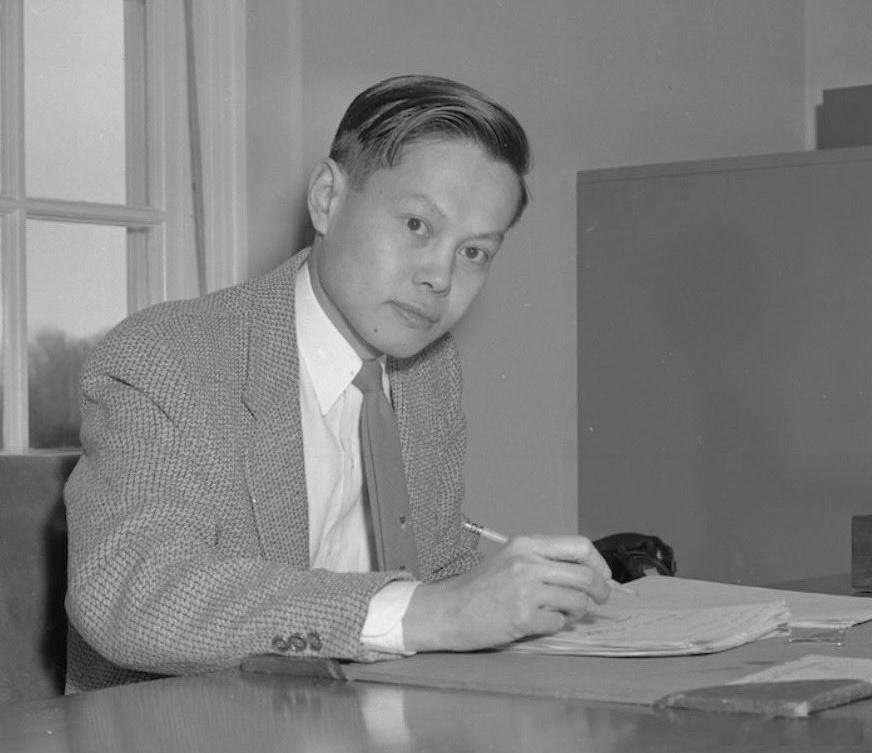 《杨振宁先生的百岁人生》杨振宁先生生于1922年：1、日军侵华期间，前往昆明就读