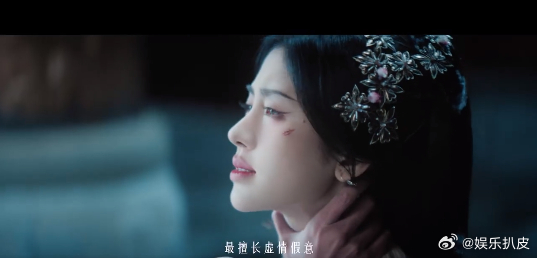 鞠婧祎月鳞绮纪海报鞠婧祎田嘉瑞对峙戏鞠婧祎《月鳞绮纪》海报！鞠婧祎田嘉瑞对峙戏！