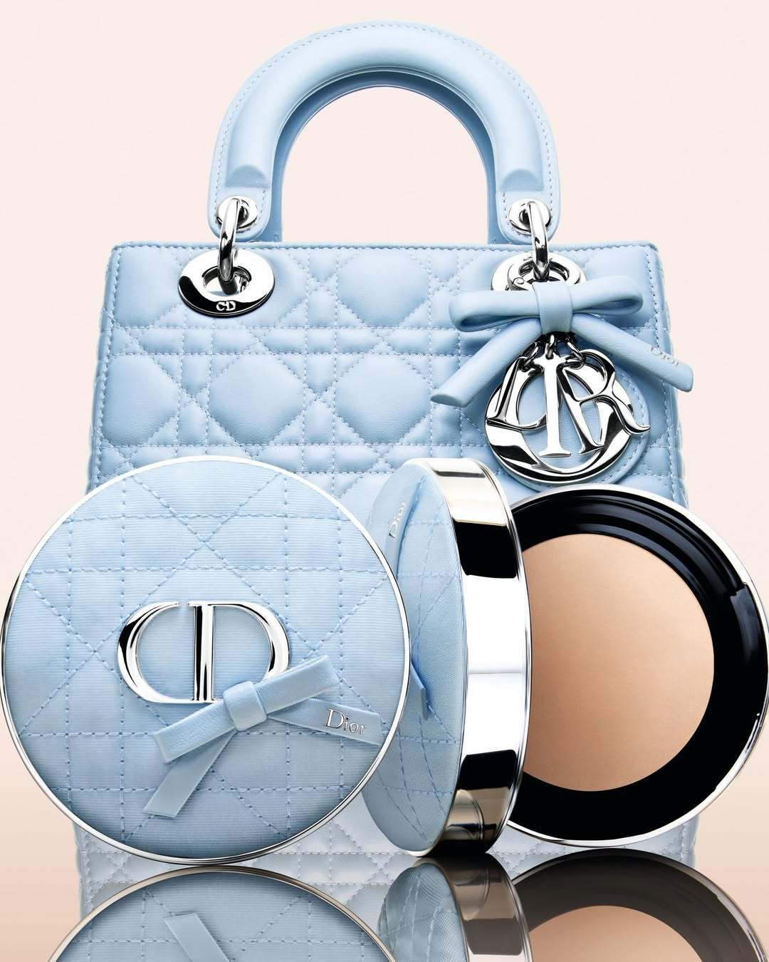kimjisoovoguekorea IG更新智秀相关Dior Forever 