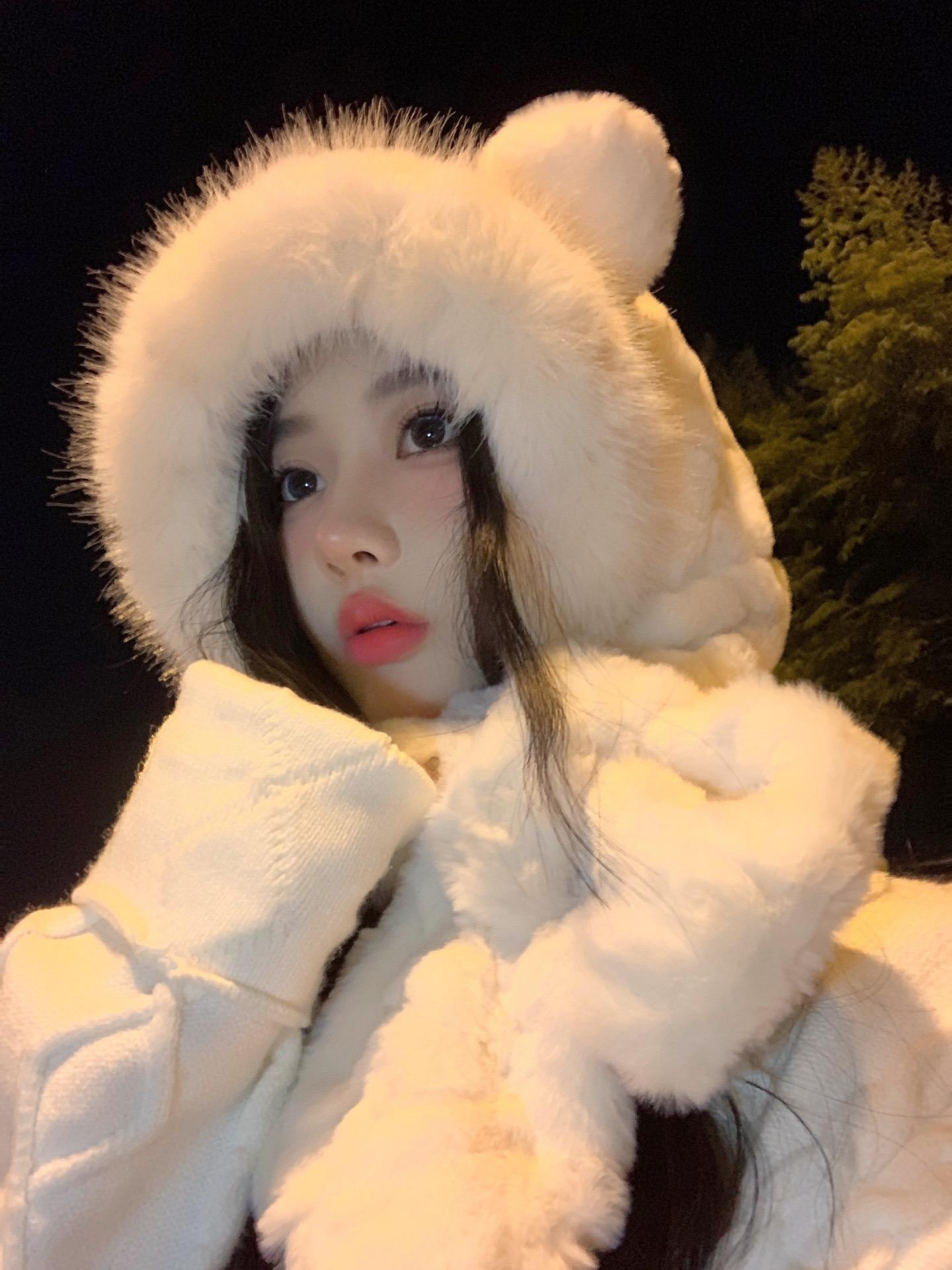 你转身向北 侧脸还是很美