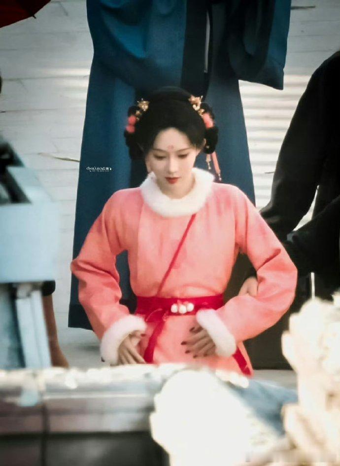 孟子义 草莓大福孟子义这个草莓大福造型也太萌了吧！真的好想rua一下，好想一口吃