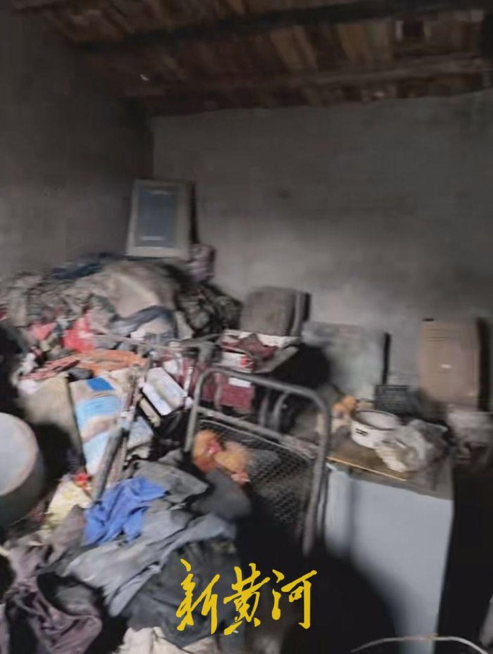 2月26日，有网友在社交平台发布视频称，在江苏省宿迁市洋河新区某处住宅内，发现一