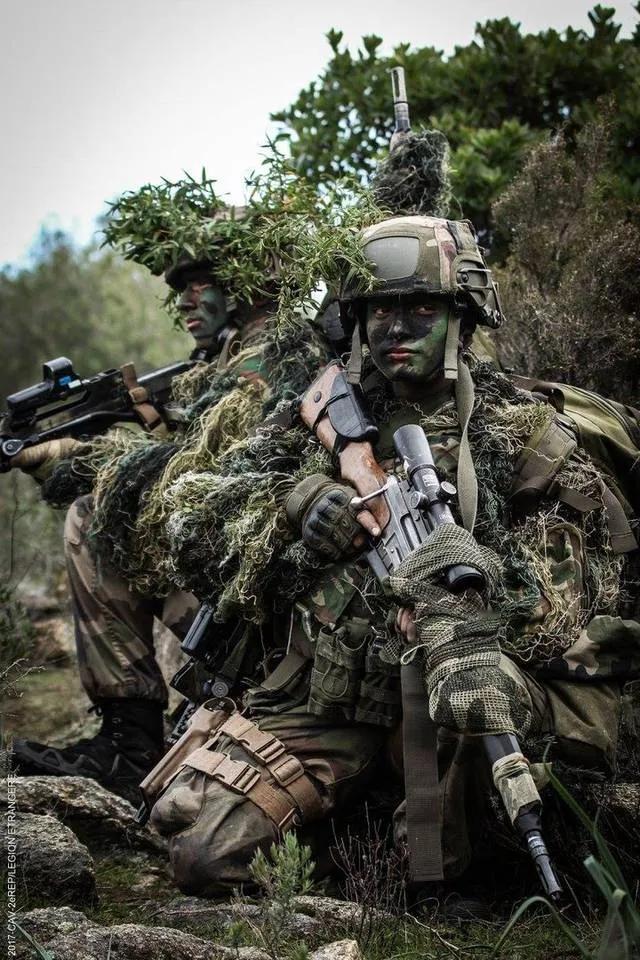 法国出兵乌克兰2000人？
有消息称，法国准备派出2000人的部队支援乌克兰，此