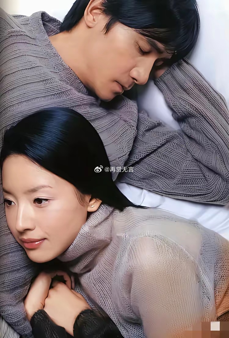 以前的梁朝伟挺开朗的，和刘嘉玲在一起后，好像变社恐了。 