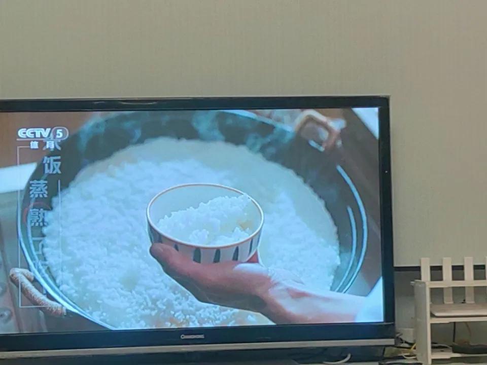 全面落后，打不赢了。张振林国内比赛厉害，国际比赛是大漏勺。防不住渡边雄太。已经输