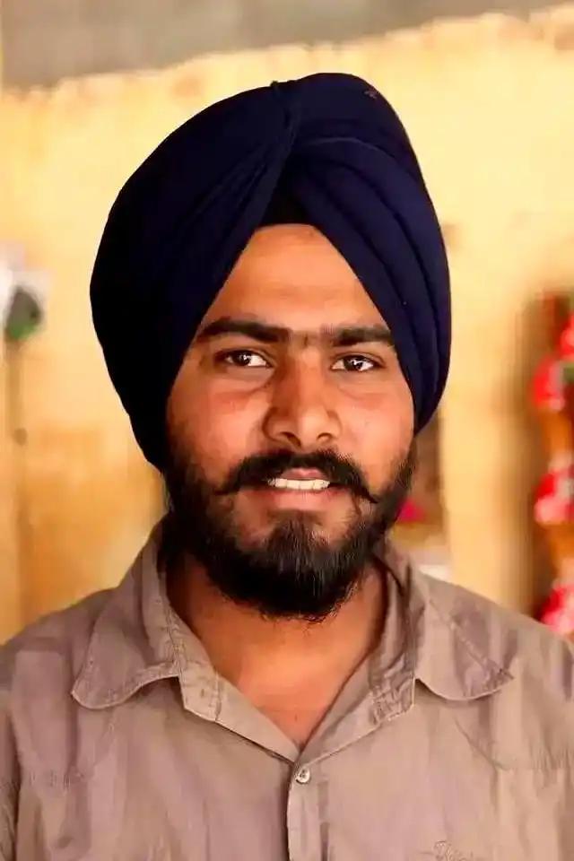 “滚回自己的国家！”

四川高铁上的印度乘客，点燃了车厢内的怒火“12月27日，