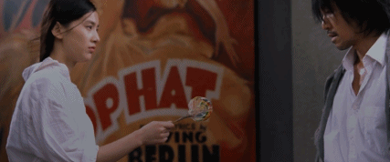 你可以拥有一段糟糕的经历，但是不能放纵自己过糟糕的人生。命运只负责洗牌，出牌的永