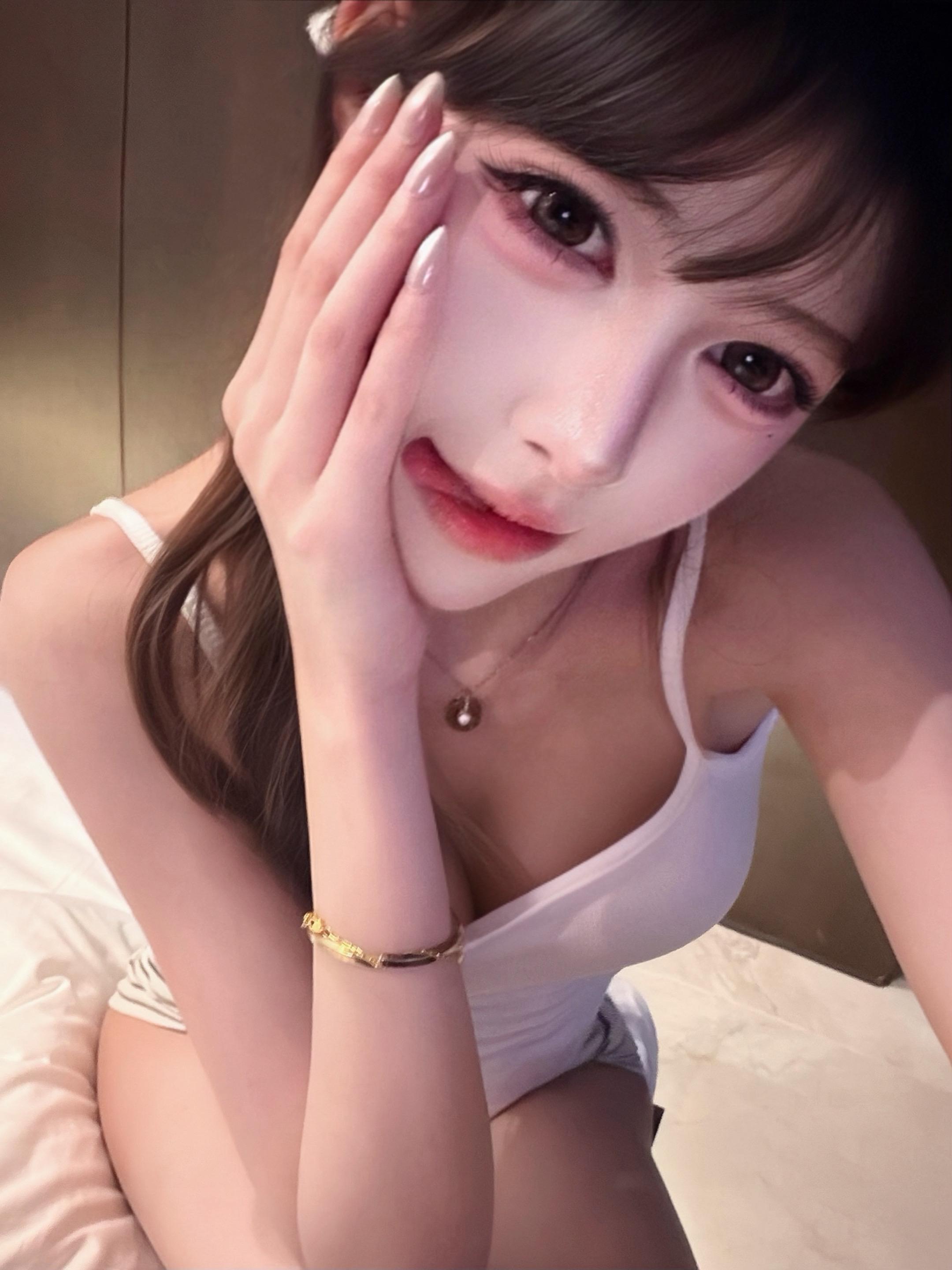 ㅎㅇ＞𐋣＜🤍