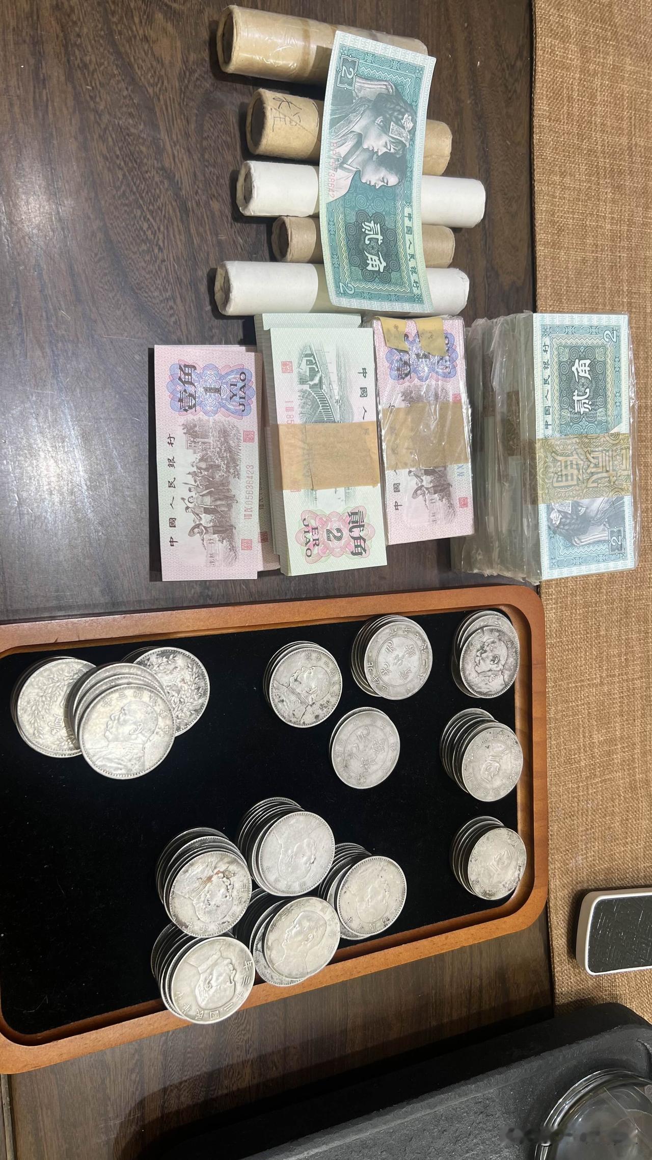 粉丝姐姐驱车五百多公里送到大地工作室，成功交割，感谢信任与支持！