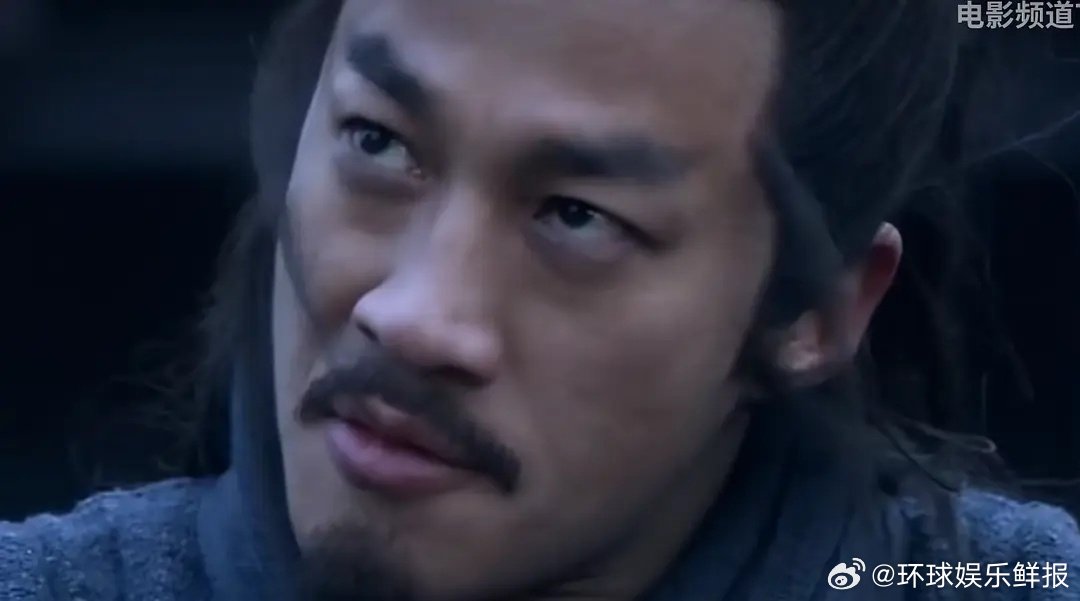 何润东 项羽杀秦军情况说明谁还没考古到这段！何润东当年采访认真解读项羽杀秦军，被