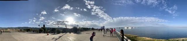 我们这十月一长假过的，天天看朋友圈人家发的旅游照片，我也想出去玩玩，就是孩子作业