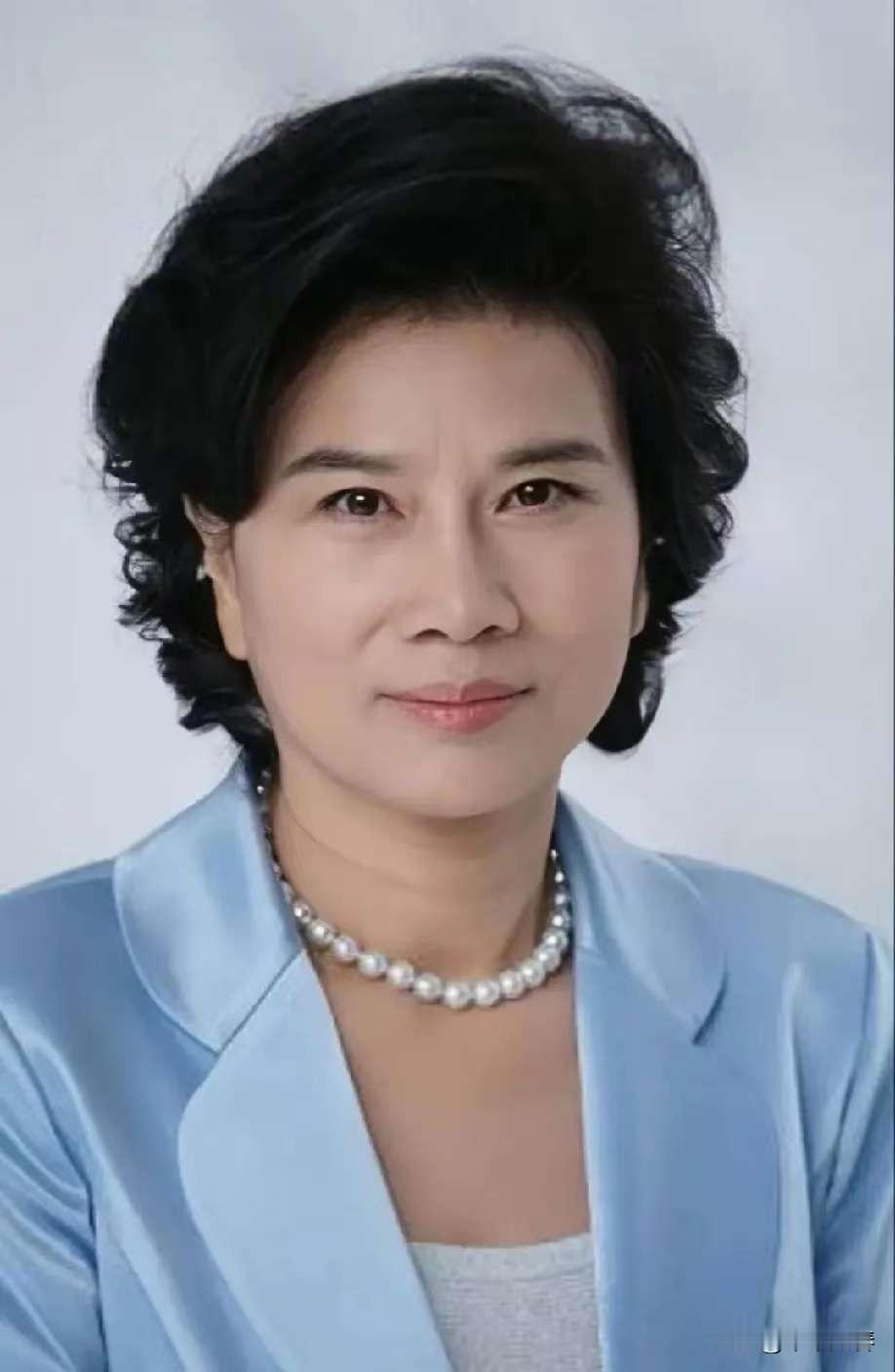 当初骂得有多狠，现在脸就被打得有多肿。
 
董明珠那句“没见过日本人，见的都是坏