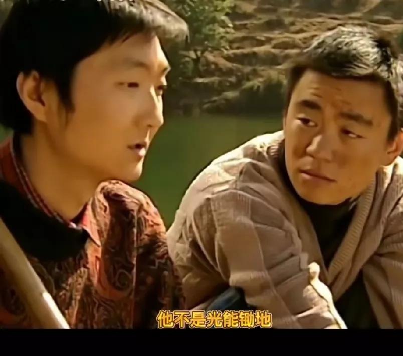 王大治绝对是一个被感情耽误的顶级演员。在士兵突击里，他出场时间少之又少，绝对的配