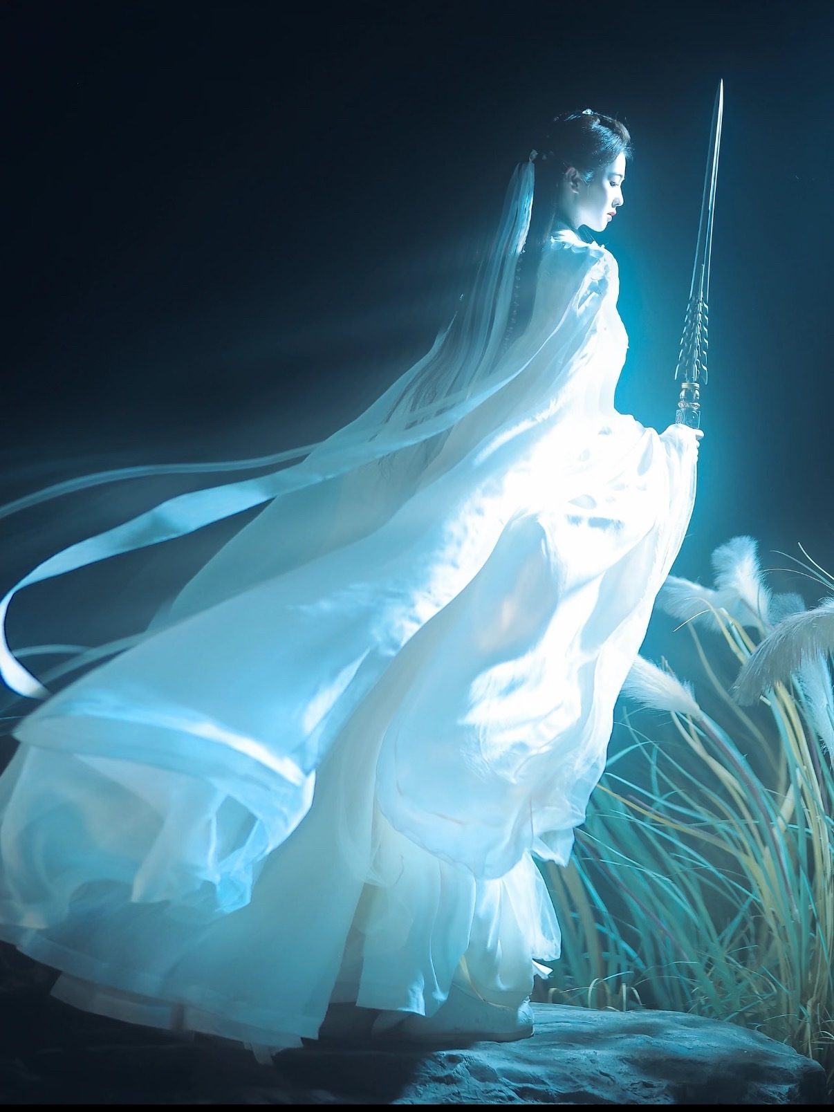 有点无法形容这组神图带给我的震撼🫨“一夜如梦心中住魔咒一言飞流 恍然忘前愁” 