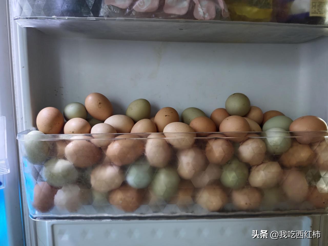 求鸡蛋消耗大法
年前没吃完的鸡蛋，年后公婆又准备了一箱。吃不完吃不完，土鸡蛋又怕