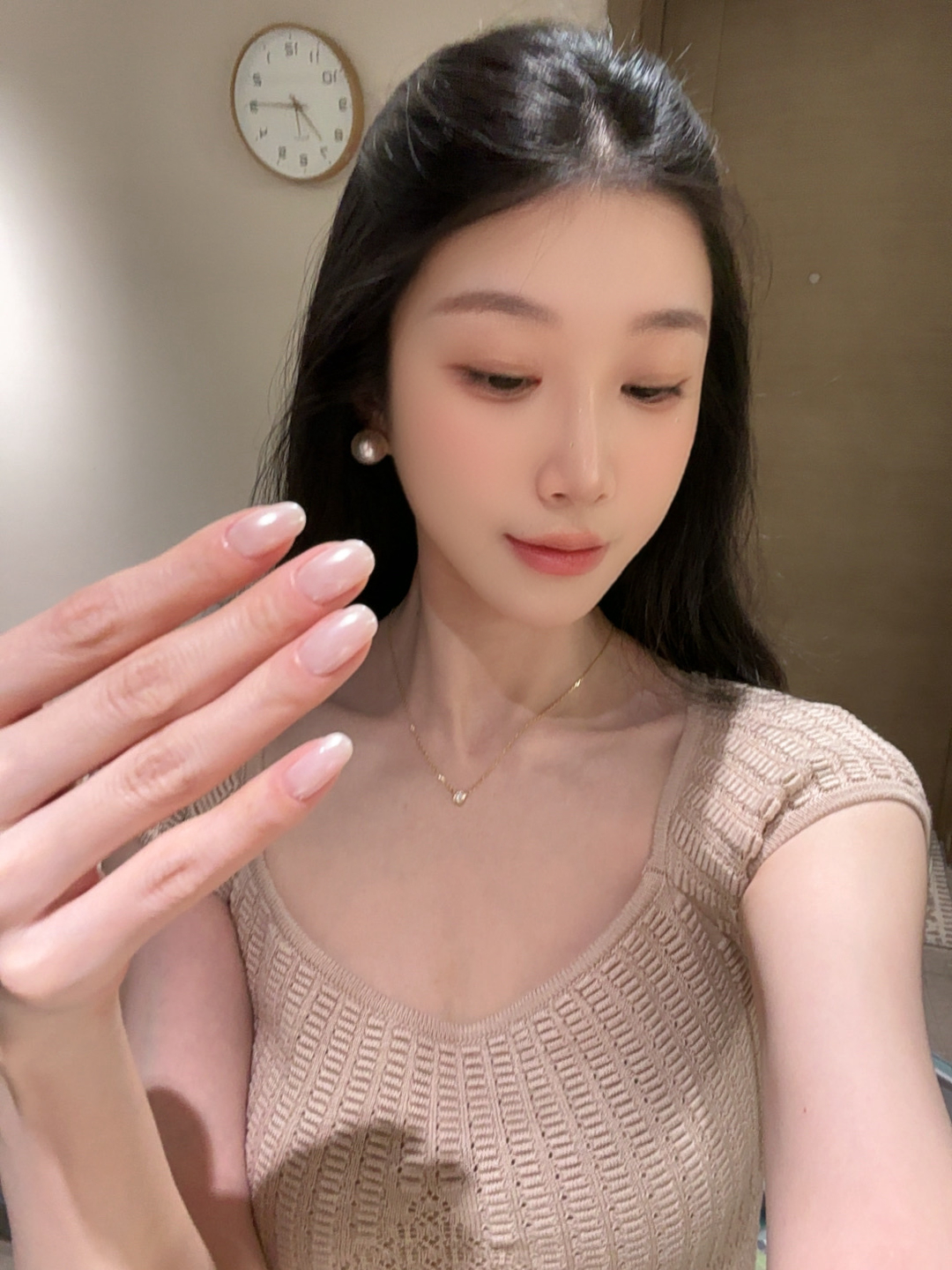 为我的美丽新爪子撸个妆 出门吃饭咯 