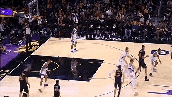 湖人赢球！老詹复出就carry全场，这状态谁看了不说“真能打”？  
 

本场