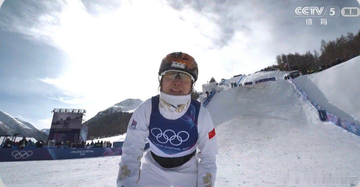 这个金牌就像自来水啊一打开就关不上啊女子空中技巧金牌🥇徐梦桃 铜牌🥉邵琪祝贺