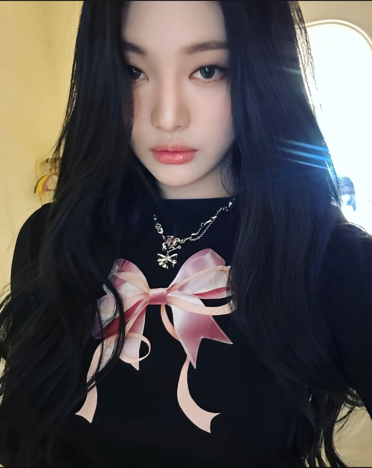 宁艺卓[超话] 同一件衣服不同的感觉 ​​​