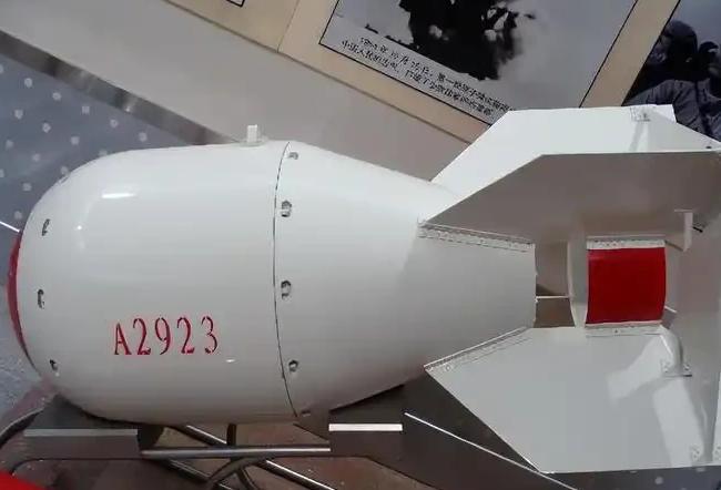 原子弹原理早已公开，为什么还有那么多国家造不出原子弹？说句难听的，不光造不出来，