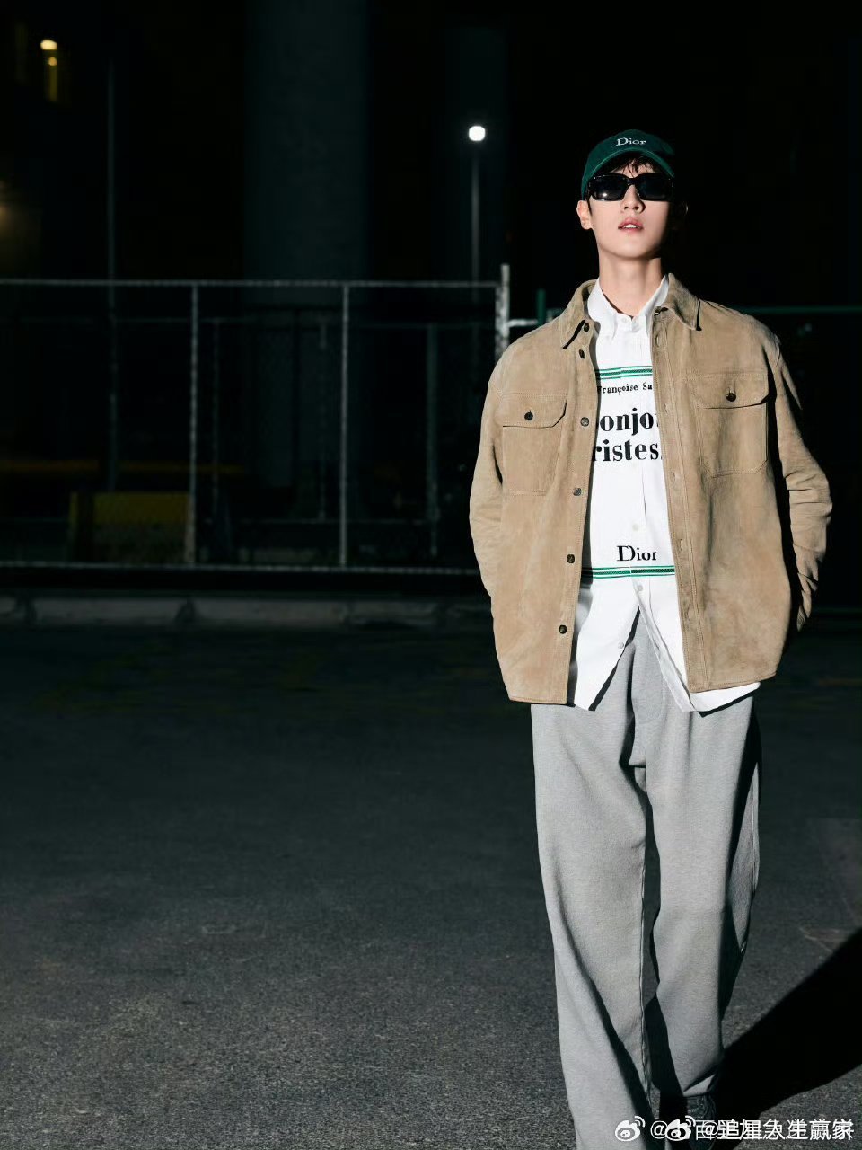 李昀锐巴黎时装周造型，这一身太男友感了 