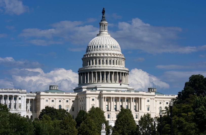 美国参议院于今日（10日）对临时拨款法案进行投票表决，最终以60比40的票数通过