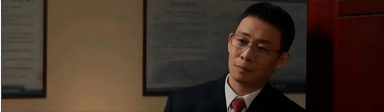 惊爆！《以法之名》大结局：正义与黑暗的终极对决，看得人直冒冷汗又热血沸腾！
家人