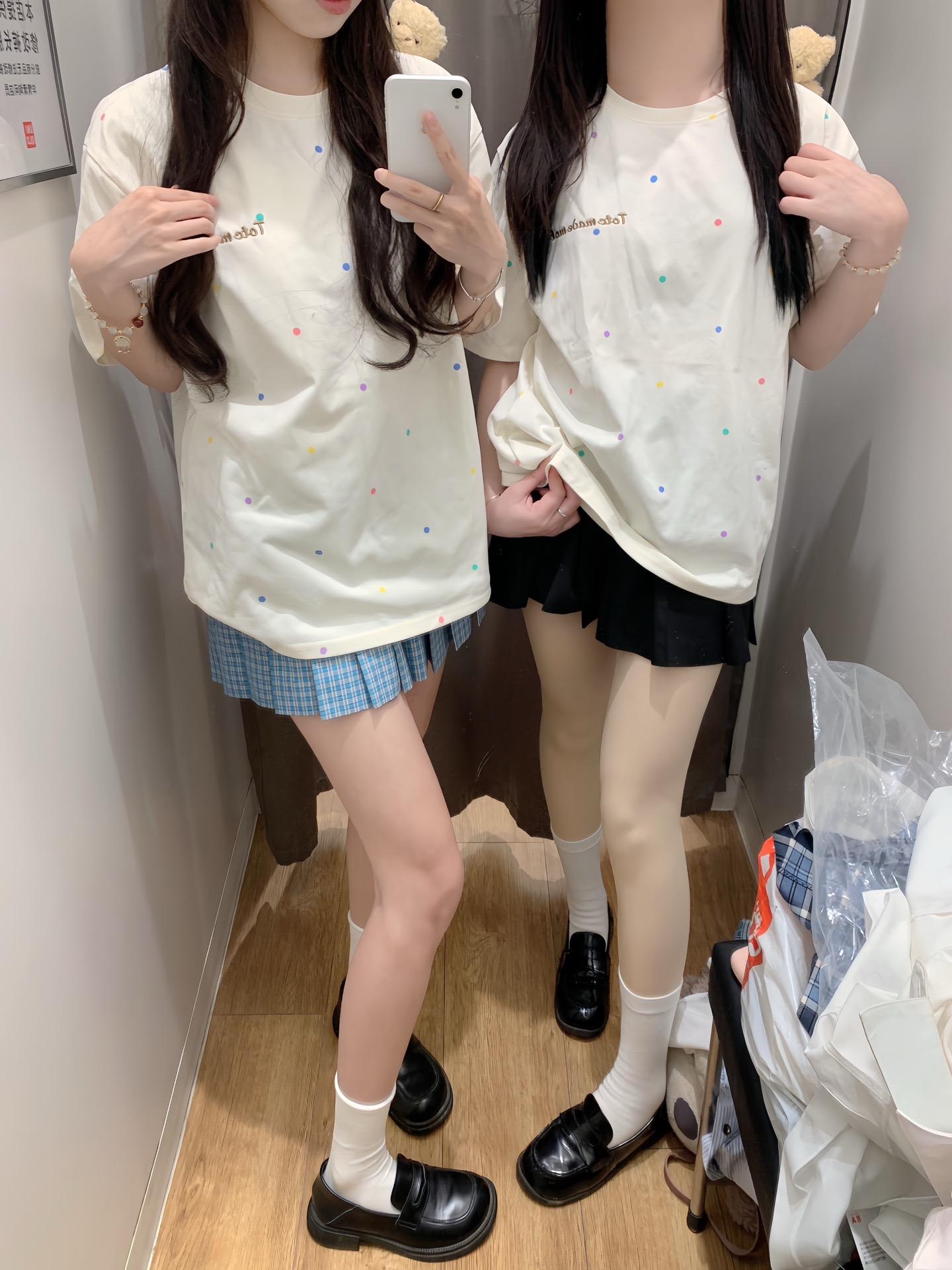 与其追逐你爱的人 不如接纳爱你的人 因为爱不能当饭吃 但被爱一定可以
