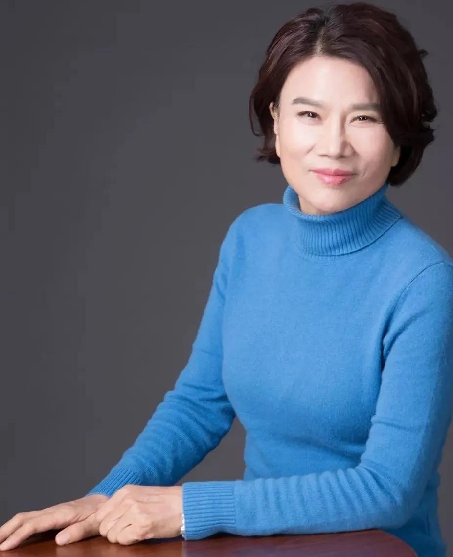 一觉醒来，喜欢格力的和不喜欢格力的，都沉默了。到底为什么？

只因董明珠近日之言