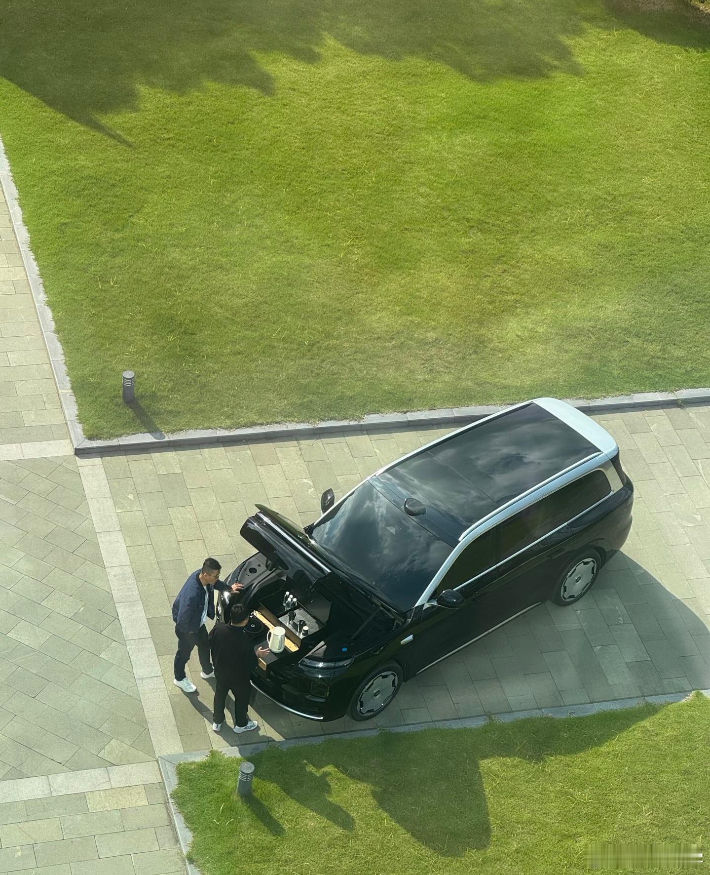 【我用零跑D19前备箱做了一顿粤菜】在过几个月，等零跑D19上市后我相信肯定会有