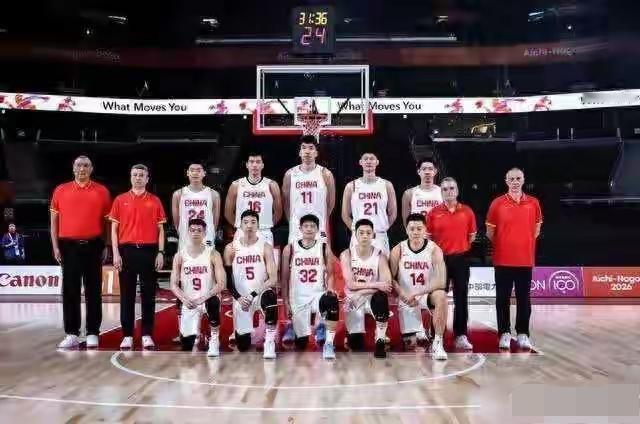 尽管中国男篮以87：78力克沙特，闯入半决赛，可这场球赢得着实不轻松，看得人手心