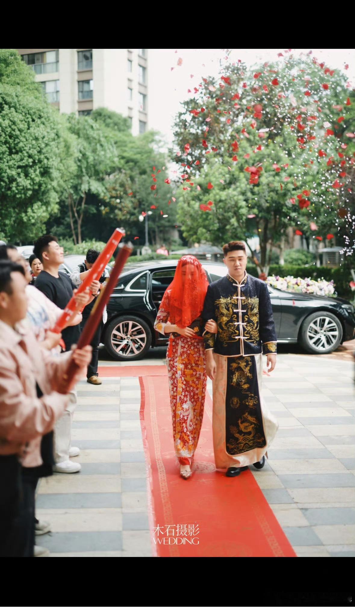 又又又有rapper结婚了！祝福！云南说唱歌手兰孝晨近日举办婚礼，曾经平西音乐的