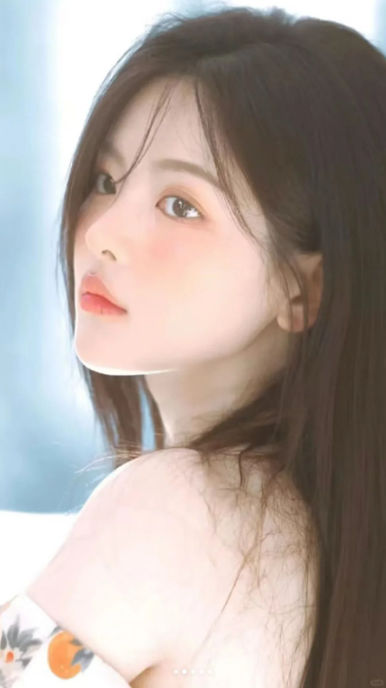 女生如何养成淡淡的牛逼感1.审美这事儿得有自己的调调。穿衣服、弄家里摆设，甚至看