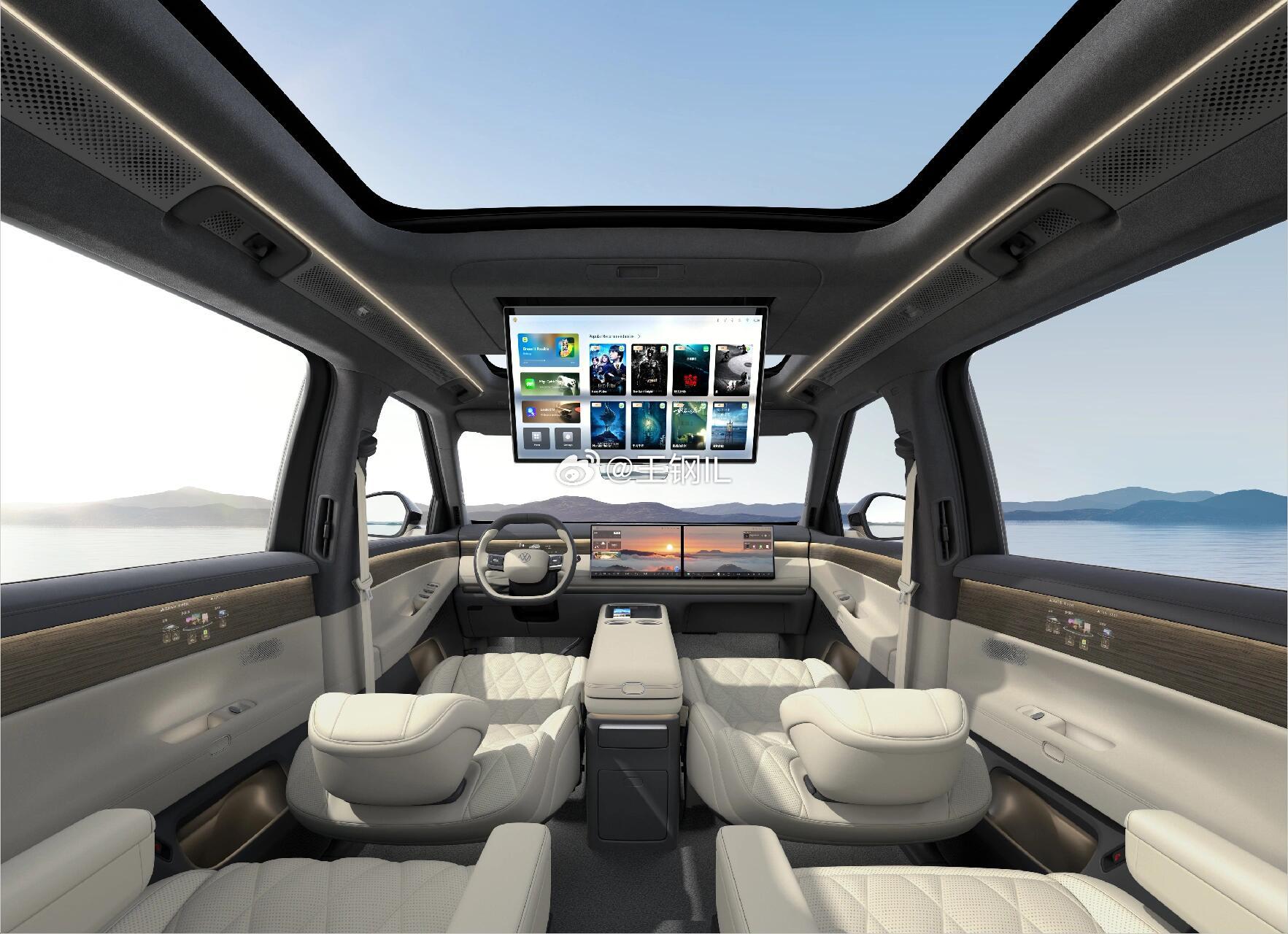 3070mm超长轴距，2+2+2六座，第二排堪比航空舱，老人小孩都舒服，颜值高级