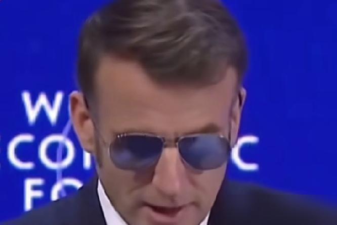 特朗普那张破嘴，这回算是给法国人尽了孝。

马克龙戴着个Henry Jullie