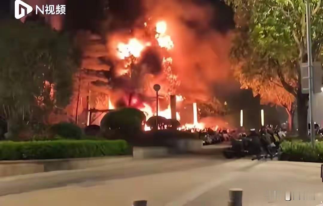 5月26日以来，深圳市连续发生两起火灾，而且都跟电动车有关。
龙岗区坂田街道佳兆