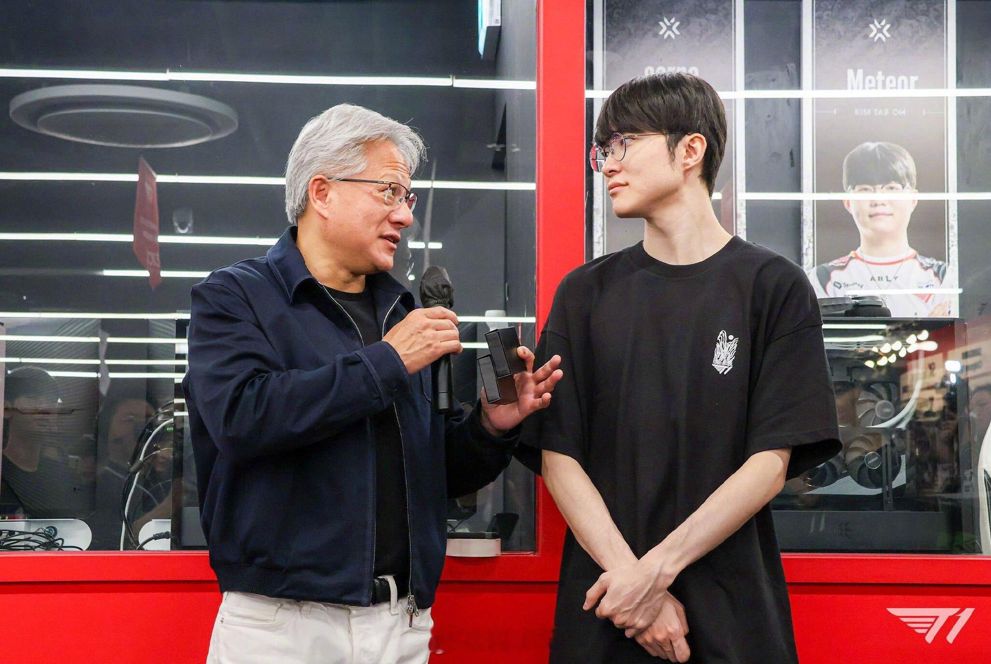 Faker自称还在用4070 黄仁勋调侃：那已经是老古董了 
